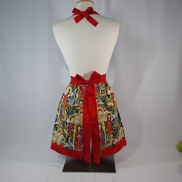 Apron - Picture 2 of 7